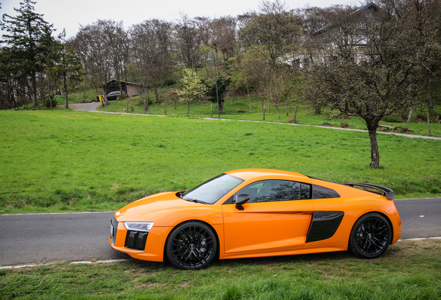 Audi R8 V10 Plus 2015