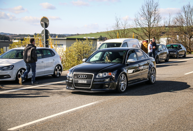 Audi RS4 Sedan