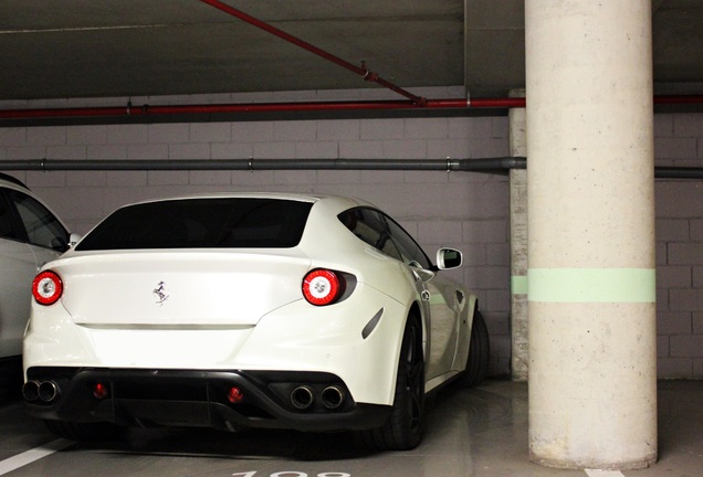 Ferrari FF