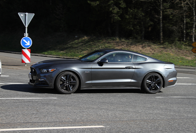 Ford Mustang GT 2015