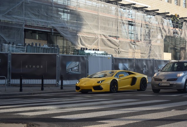 Lamborghini Aventador LP700-4