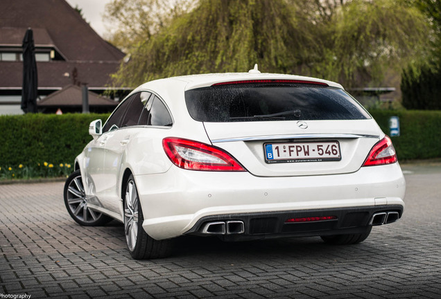 Mercedes-Benz CLS 63 AMG X218 Shooting Brake