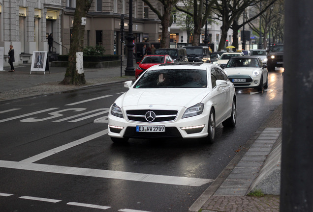 Mercedes-Benz CLS 63 AMG X218 Shooting Brake