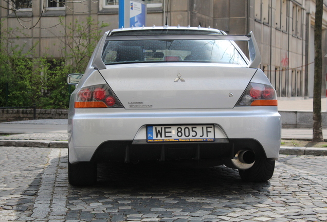 Mitsubishi Lancer Evolution IX