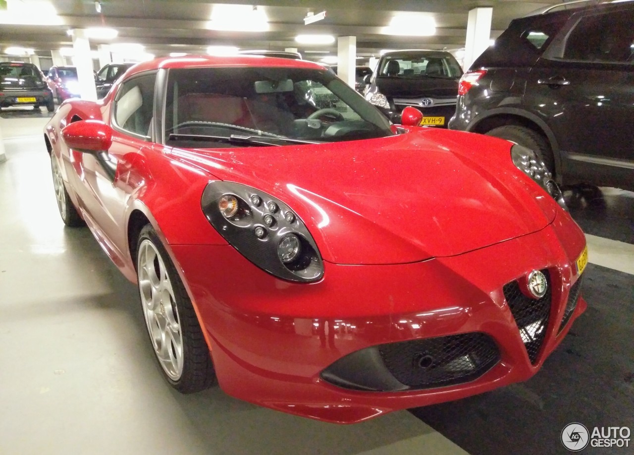 Alfa Romeo 4C Coupé