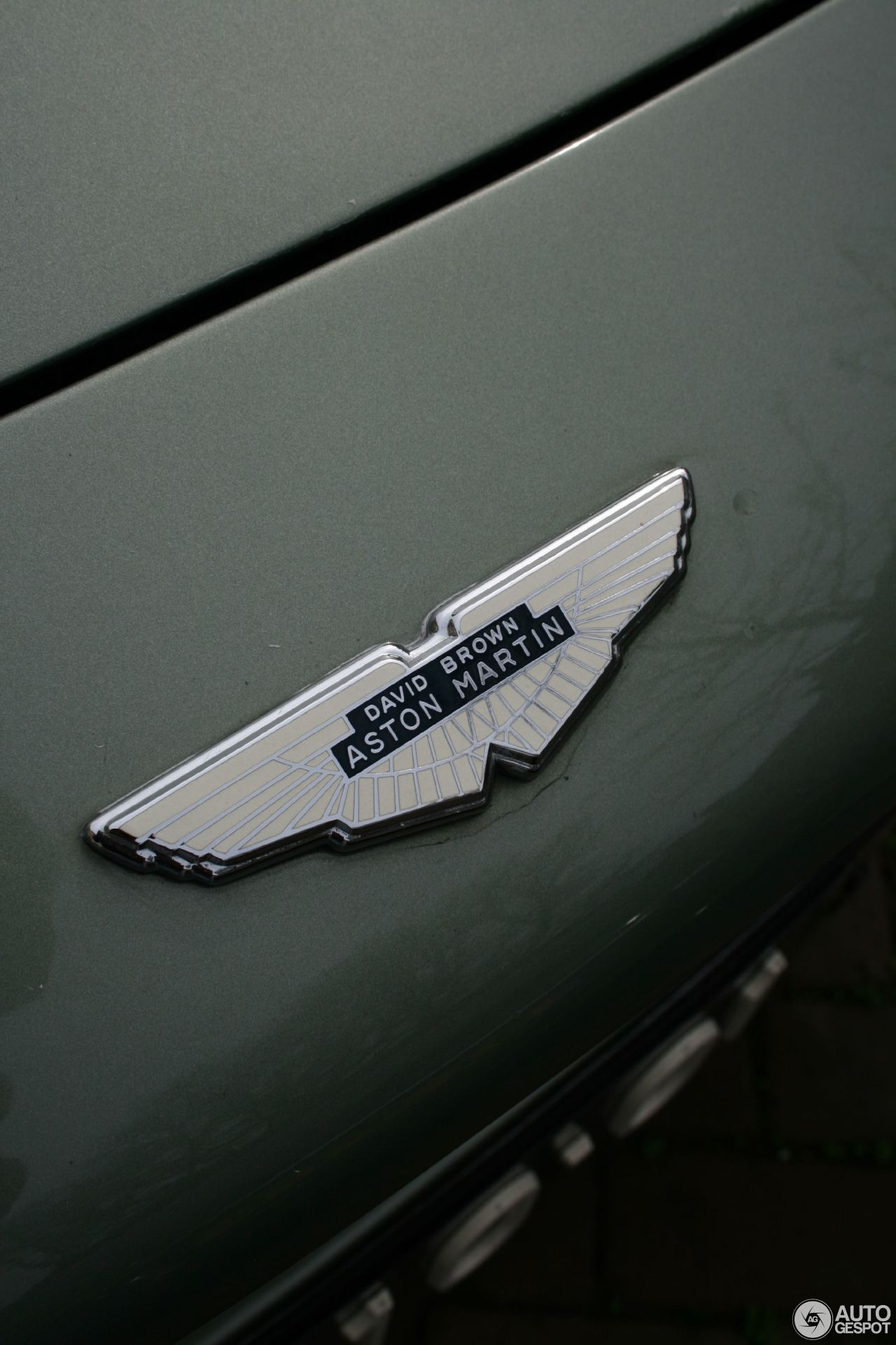Aston Martin DB6 MKI