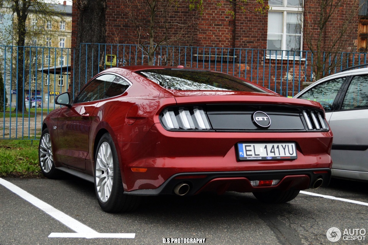 Ford Mustang GT 2015