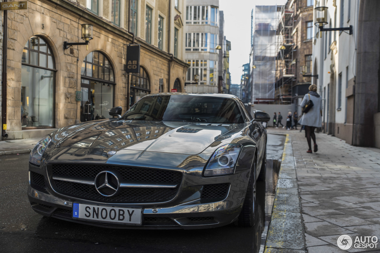 Mercedes-Benz SLS AMG