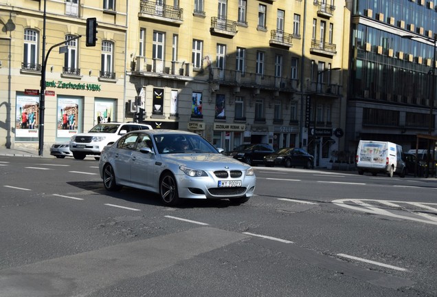 BMW M5 E60 2005