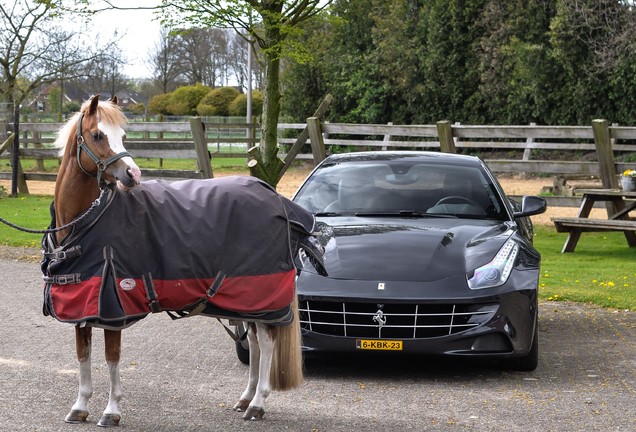 Ferrari FF