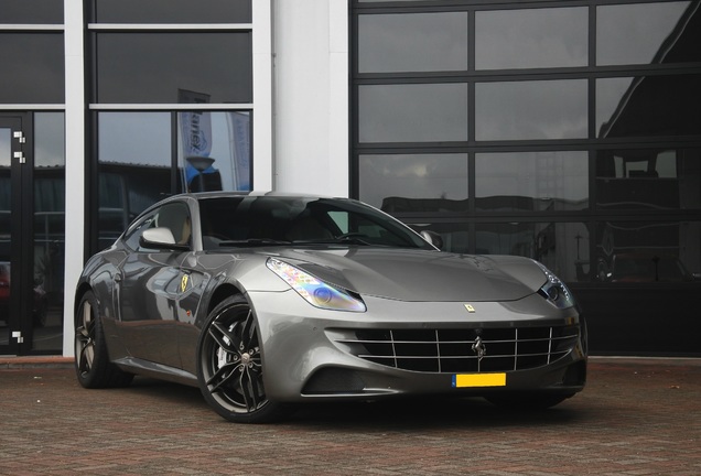 Ferrari FF