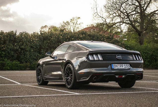 Ford Mustang GT 2015