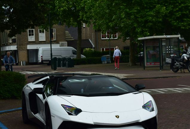 Lamborghini Aventador LP750-4 SuperVeloce Roadster