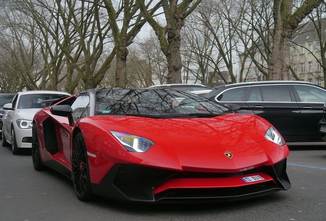 Lamborghini Aventador LP750-4 SuperVeloce Roadster