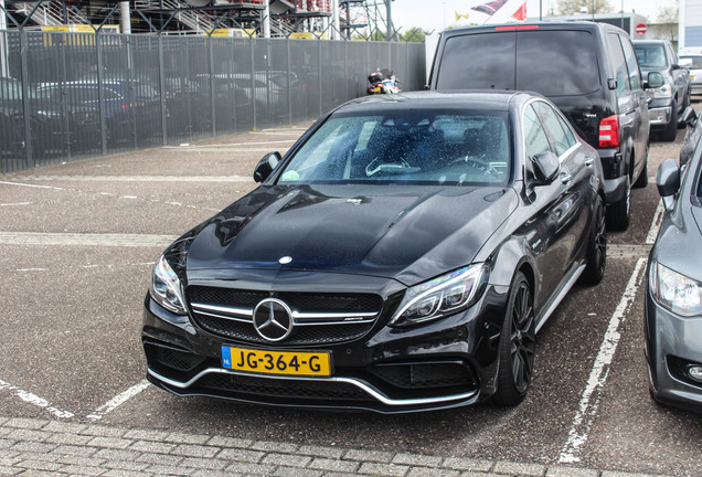 Mercedes-AMG C 63 S W205