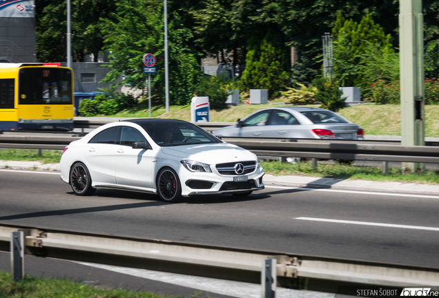 Mercedes-Benz CLA 45 AMG C117