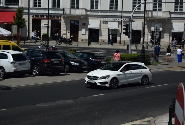 Mercedes-Benz CLA 45 AMG Shooting Brake