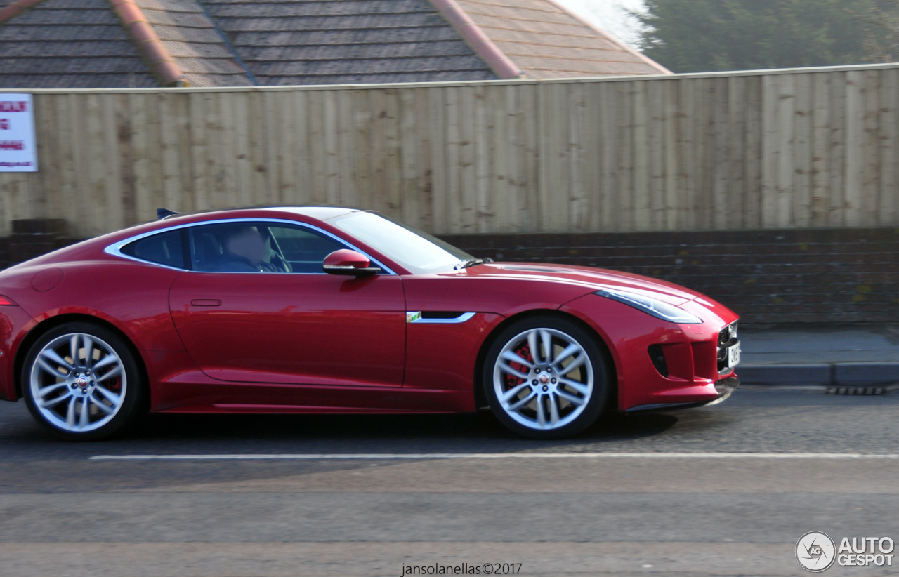 Jaguar F-TYPE R Coupé