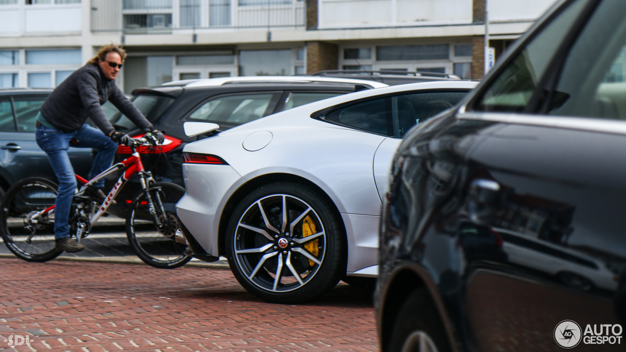 Jaguar F-TYPE SVR Coupé 2017