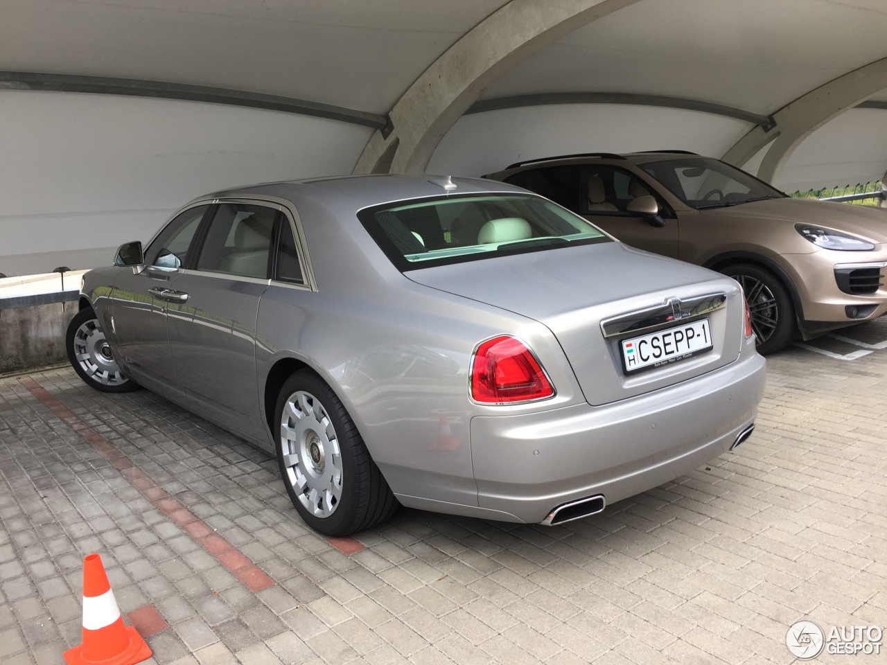 Rolls-Royce Ghost EWB