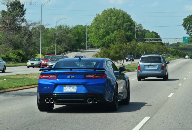 Chevrolet Camaro ZL1 2016