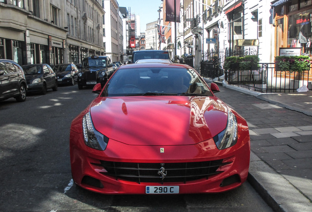 Ferrari FF