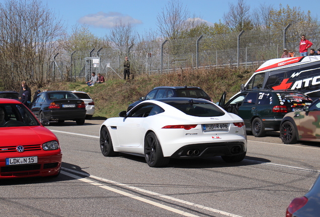 Jaguar F-TYPE R Coupé