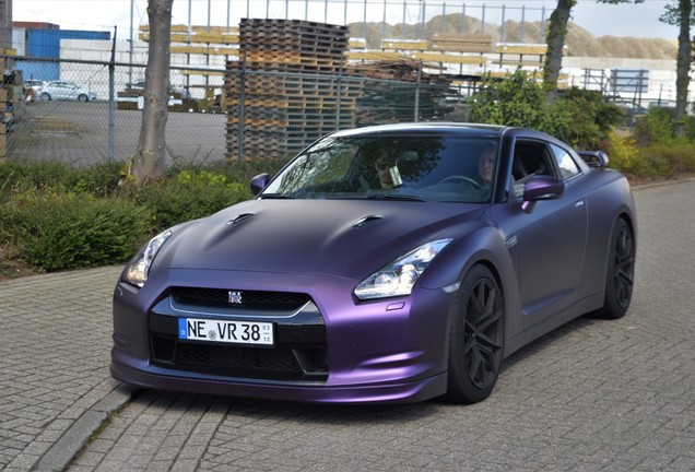 Nissan GT-R