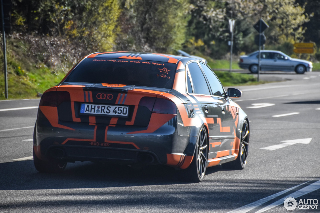 Audi RS4 Sedan