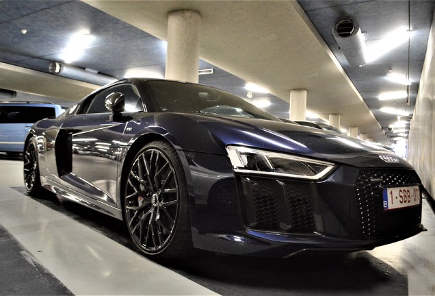 Audi R8 V10 Plus 2015