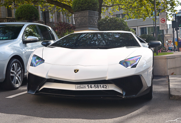 Lamborghini Aventador LP750-4 SuperVeloce