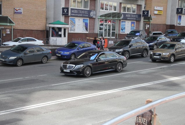 Mercedes-Benz S 63 AMG V222