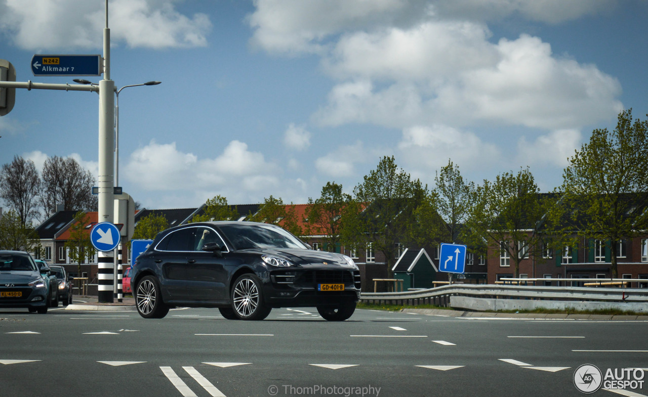 Porsche 95B Macan Turbo