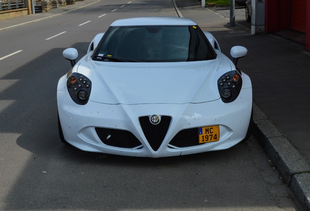 Alfa Romeo 4C Coupé