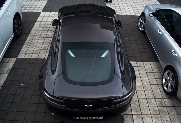 Aston Martin V12 Vantage