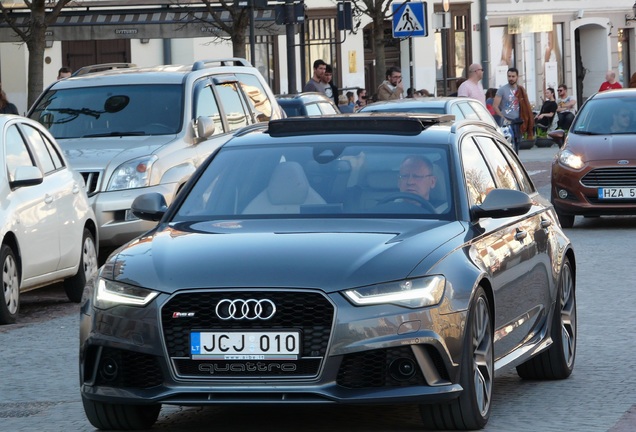 Audi RS6 Avant C7 2015