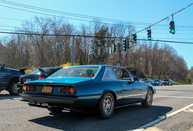 Ferrari 365 GT4 2+2