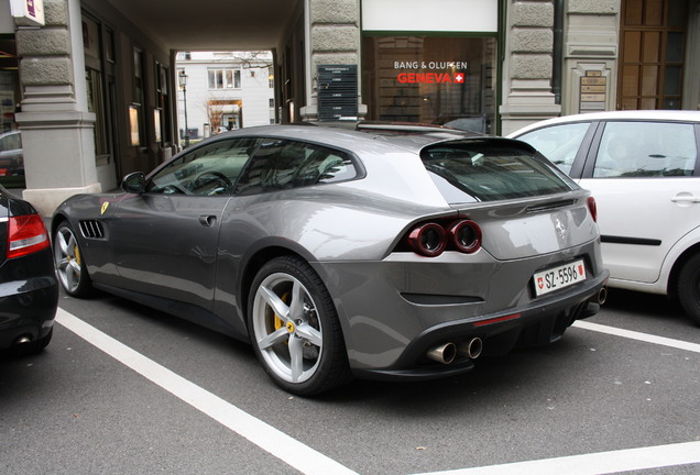 Ferrari GTC4Lusso