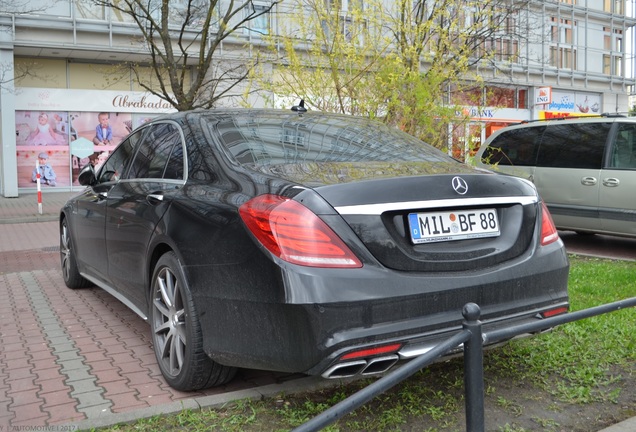 Mercedes-AMG S 63 V222