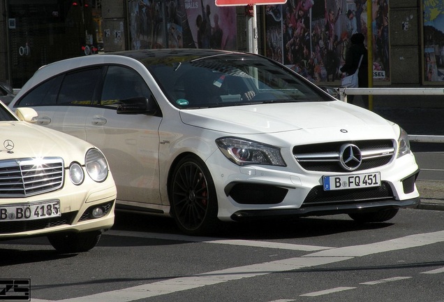 Mercedes-Benz CLA 45 AMG Shooting Brake