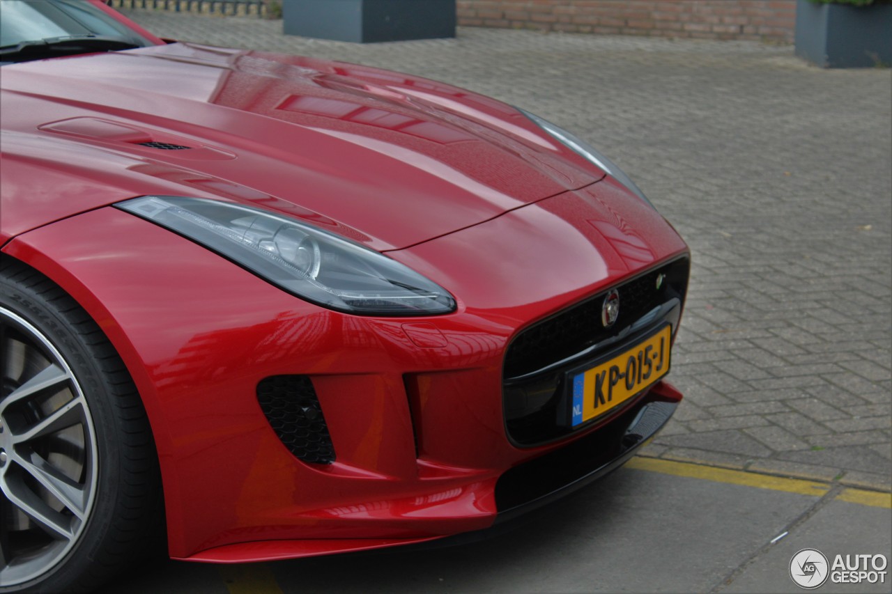 Jaguar F-TYPE R AWD Convertible