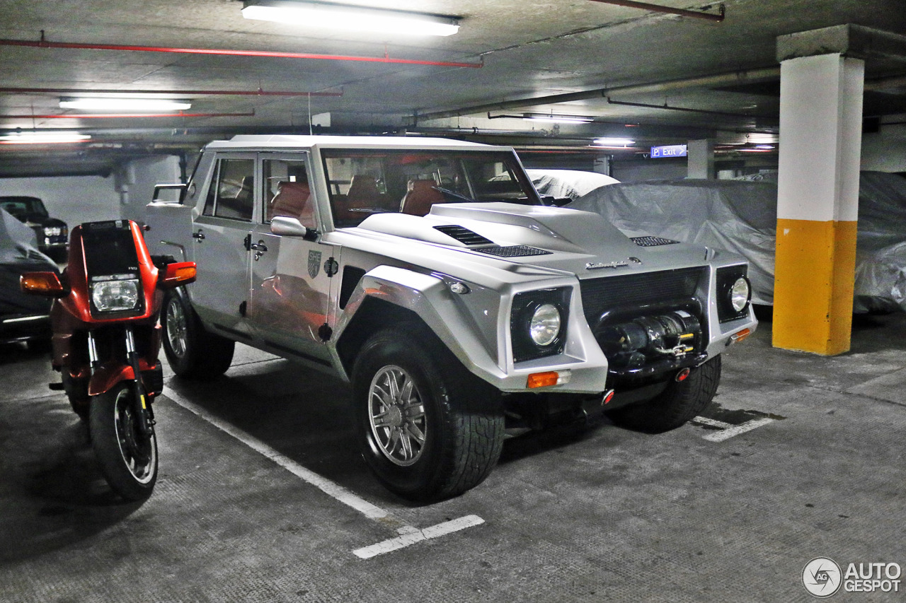 Lamborghini LM002