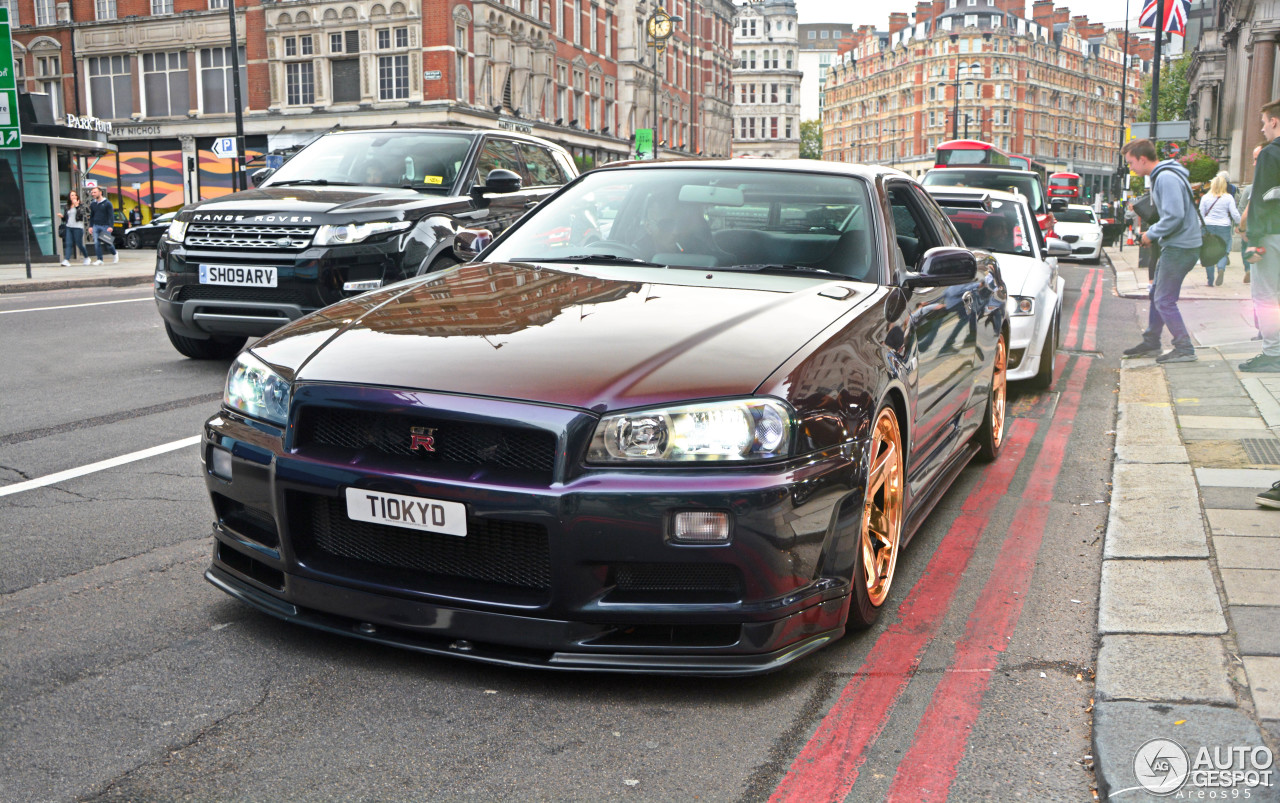 Nissan Skyline R34 GT-R V-Spec Midnight Purple Pearl II Special