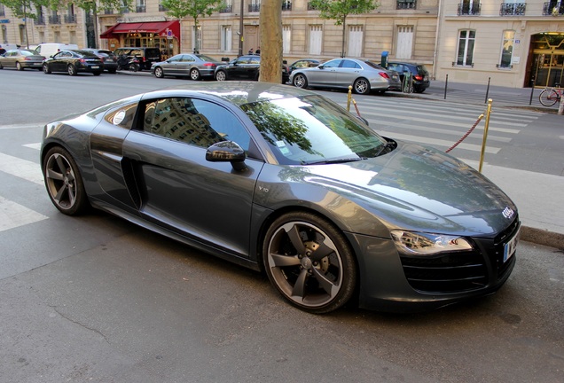 Audi R8 V10