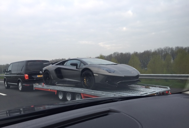 Lamborghini Aventador LP750-4 SuperVeloce