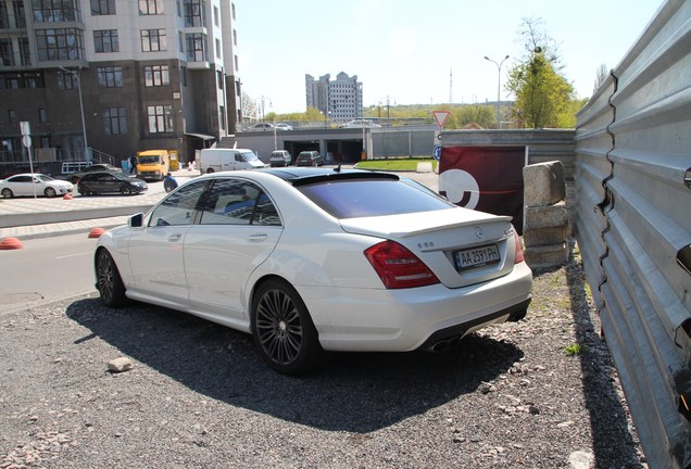 Mercedes-Benz S 65 AMG V221 2010