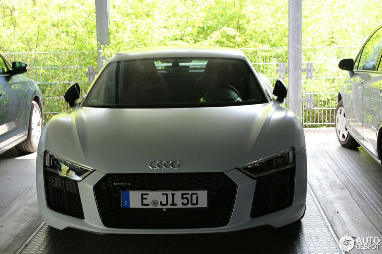 Audi R8 V10 2015