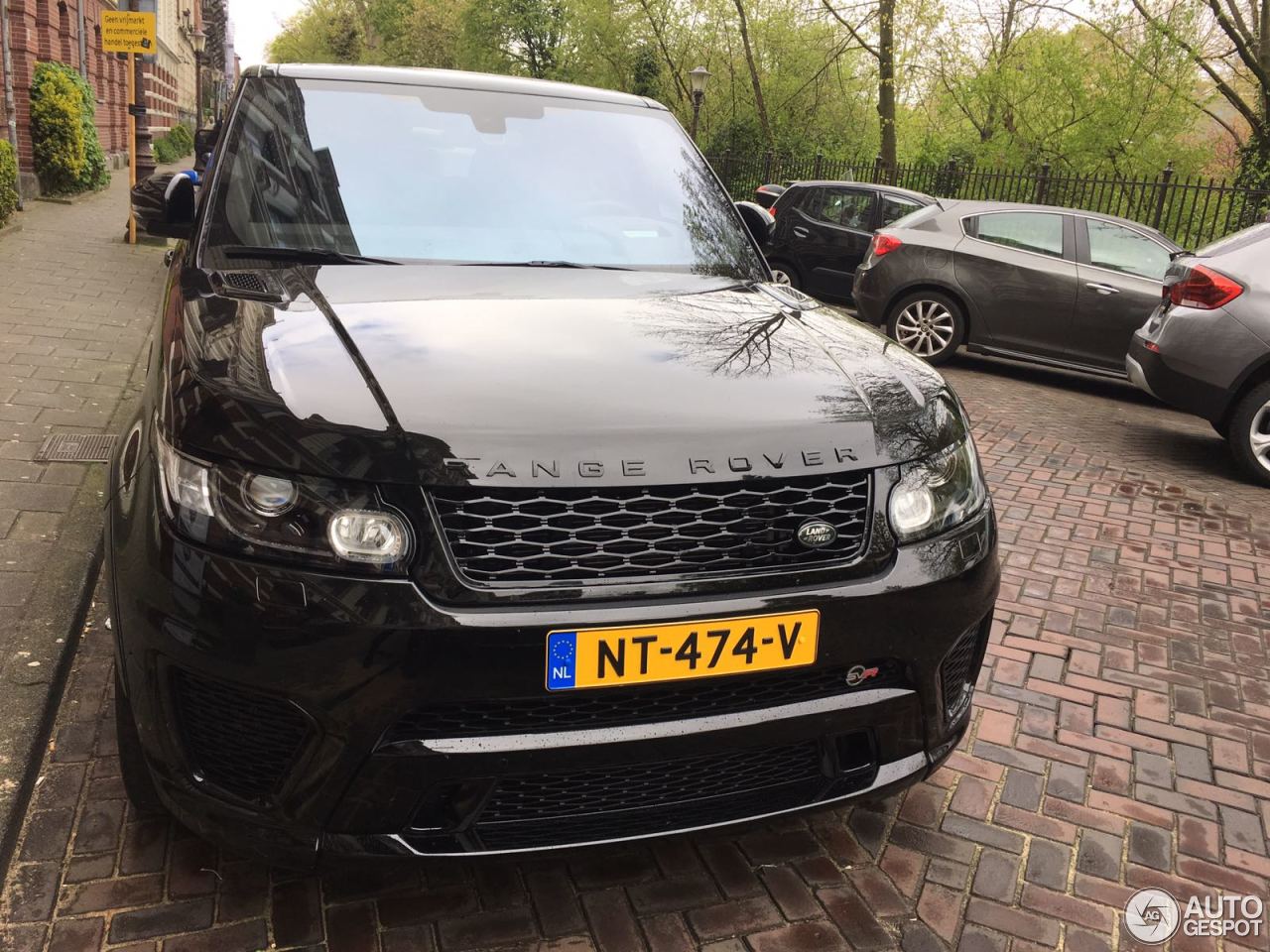 Land Rover Range Rover Sport SVR