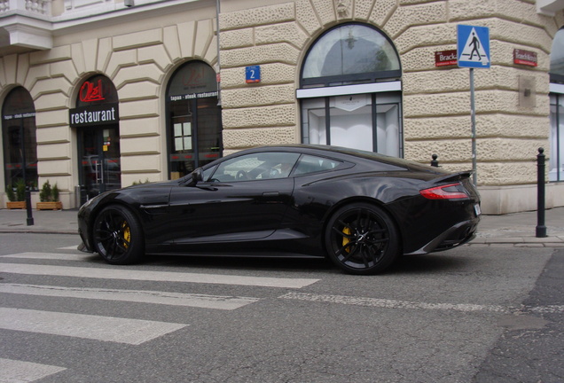 Aston Martin Vanquish 2015 Carbon Black Edition