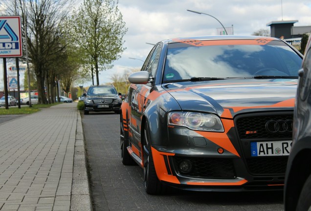 Audi RS4 Sedan